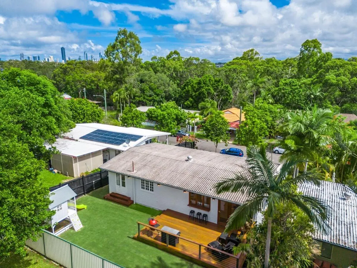 Coastal Home Away From Home Gold Coast Australia